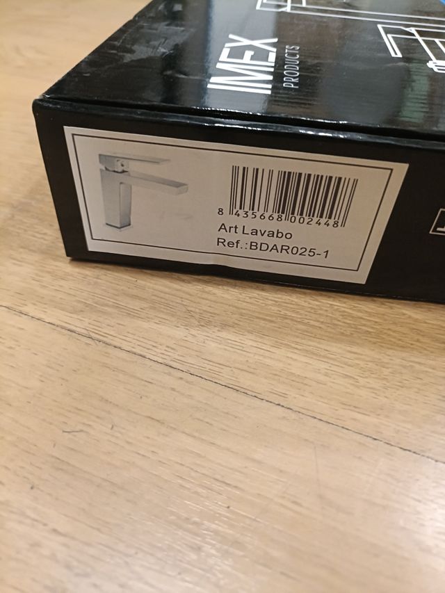 Grifo lavabo metal - Baño