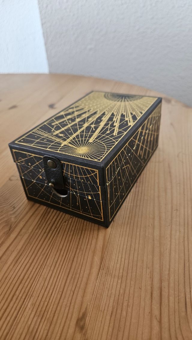 Caja y pulsera Tomorrowland 2022- Edición Limitada