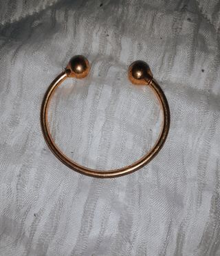 Pulseras Tonma chapado oro.