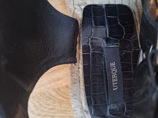 Sandalias Uterqüe negras T.39