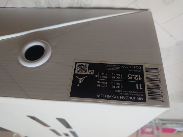 Air Jordan XXXVII Low - rosso e bianco