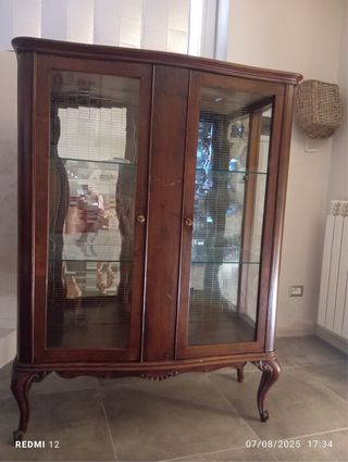 Vetrinetta antica in legno