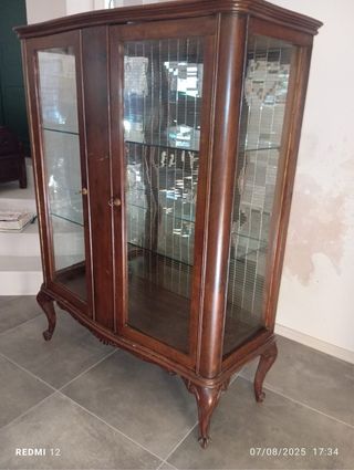 Vetrinetta antica in legno