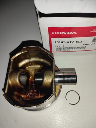 Pistón Honda SH 300 - 13101-KTW-901