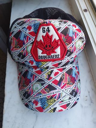 Cappellino Dsquared2 Multicolor Usato buono.