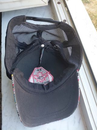 Cappellino Dsquared2 Multicolor Usato buono.