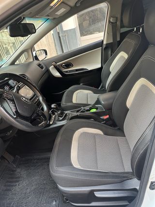 KIA Ceed 2017 crdi xtech17