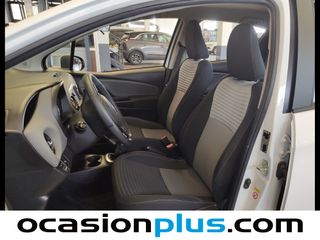 Toyota Yaris 70 Active 51 kW (69 CV)