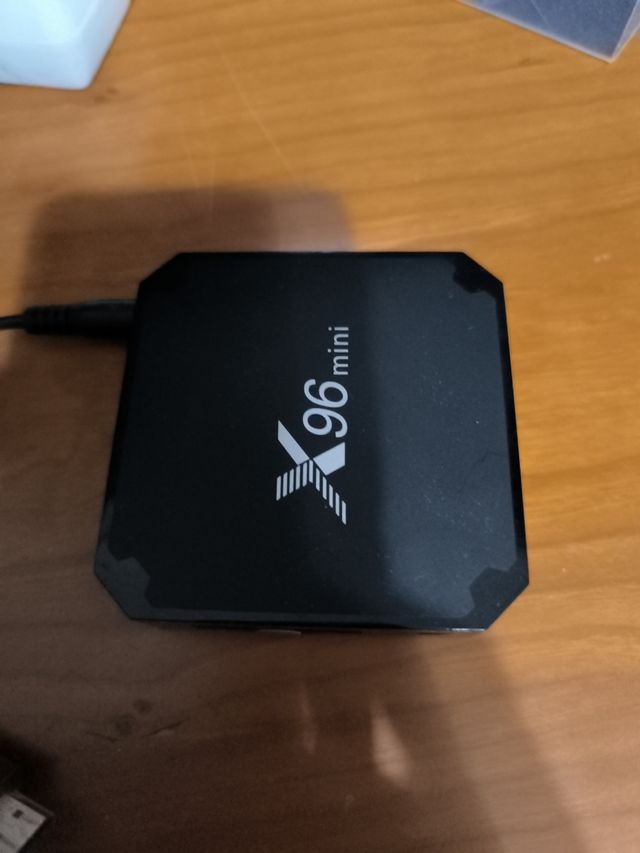 Mini TV Box Android X96 da 2 GB 16 GB