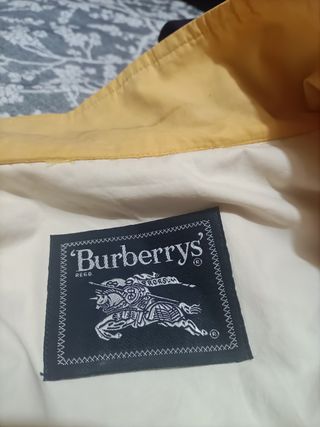 Cazadora Burberry's amarilla XXL