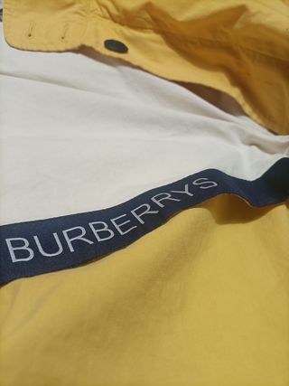 Cazadora Burberry's amarilla XXL