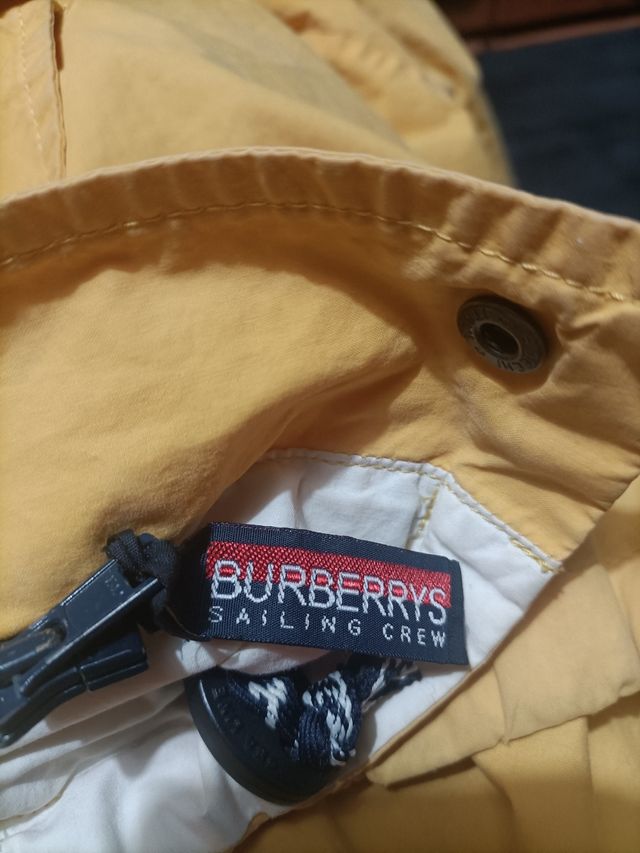 Cazadora Burberry's amarilla XXL