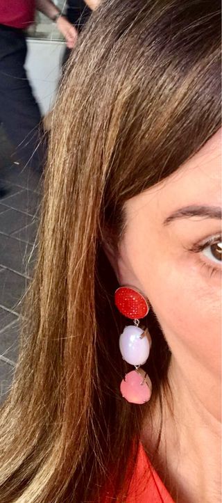 Pendientes largos rojos, blancos de plata