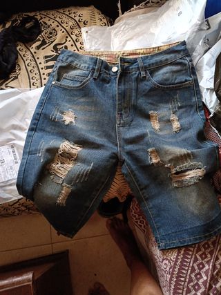 Shorts vaqueros rotos hombre Talla M o L pequeña