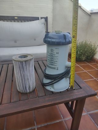 Depuradora Intex + 2 filtros usados