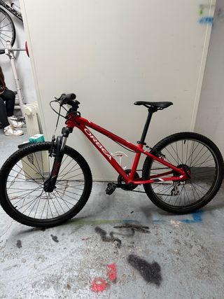 Bicicleta Orbea montaña roja