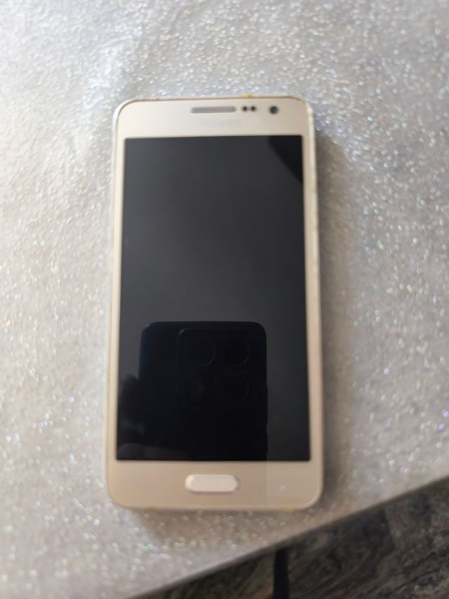 Samsung Galaxy A3 (SM-A300FU) Oro