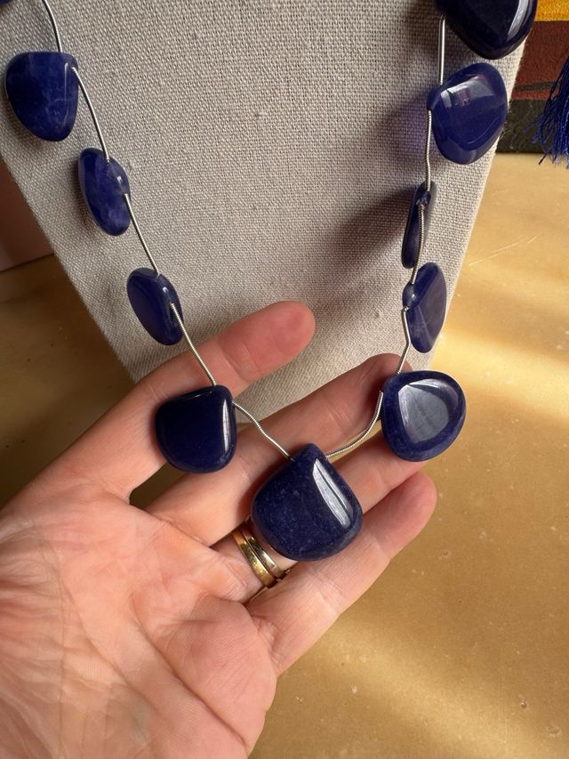 Collana Indiana in zaffiro a goccia blu