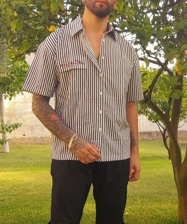 Camisa listrada manga curta - Tam L