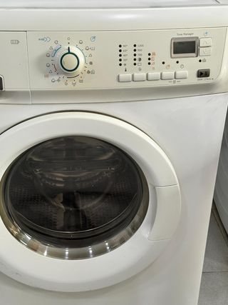 Lavadora secadora Electrolux 7Kg SteamSystem