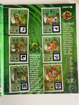 Álbum Invizimals Vintage 2011 Original e Incomplet