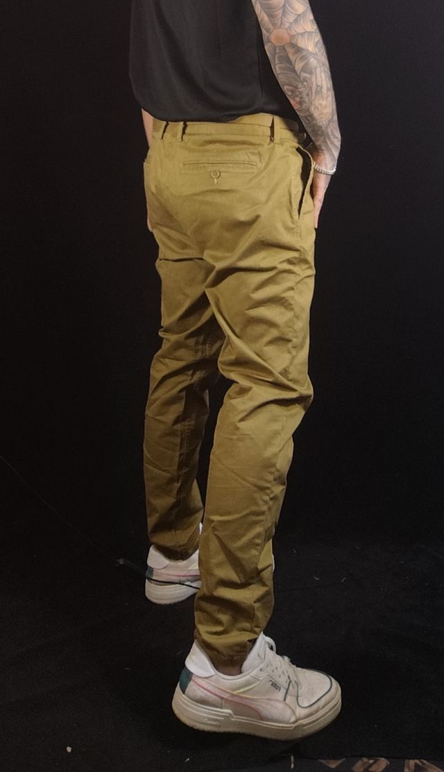 Calças Chino Pull&Bear - Verde Oliva - Tam. 46