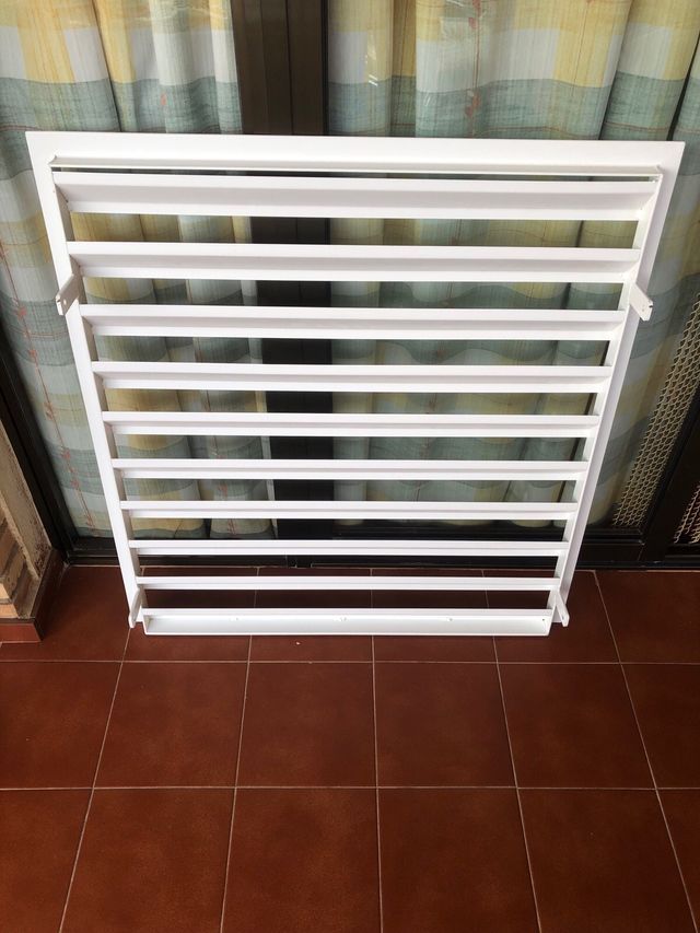 NUEVA!!  Reja de hierro pintada al horno