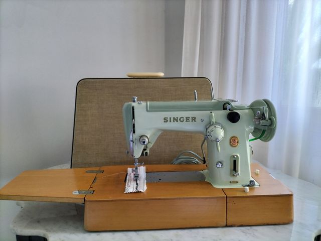 Máquina coser Singer 320K Antigua