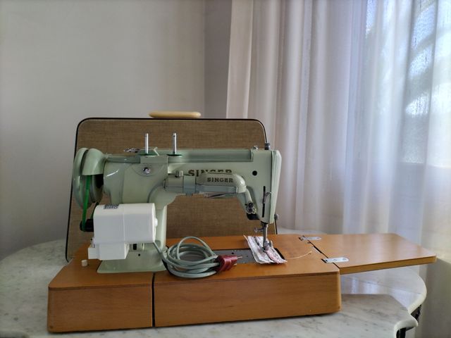 Máquina coser Singer 320K Antigua