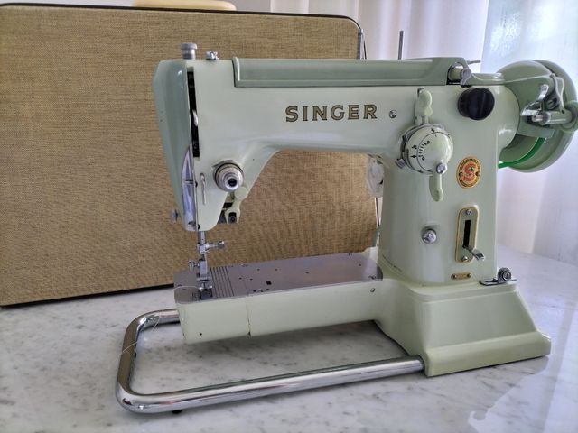Máquina coser Singer 320K Antigua