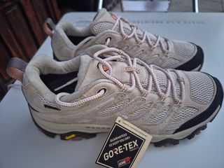 Zapatillas Merrell mujer Goretex Senderismo Beige