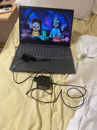 Portátil Lenovo con Windows original