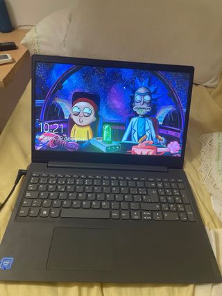 Portátil Lenovo con Windows original