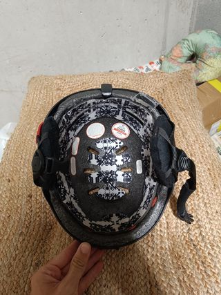 Casco Red - Esquí/Snowboard
Talla M