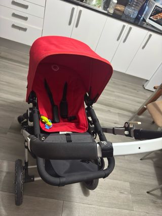 Bugaboo: Coche bebé rojo
