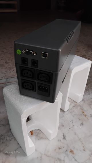 Gruppo di continuità DAKER - UPS