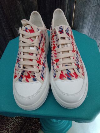 Sneakers zeppa bianche e multicolori 41