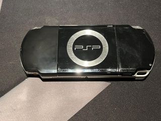 PSP 2004 negra