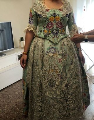 Traje Fallera antiguo, precioso.