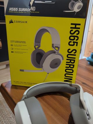 Corsair HS65 Surround - Auriculares gaming