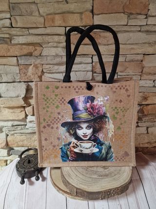 Bolso de yute con diseño