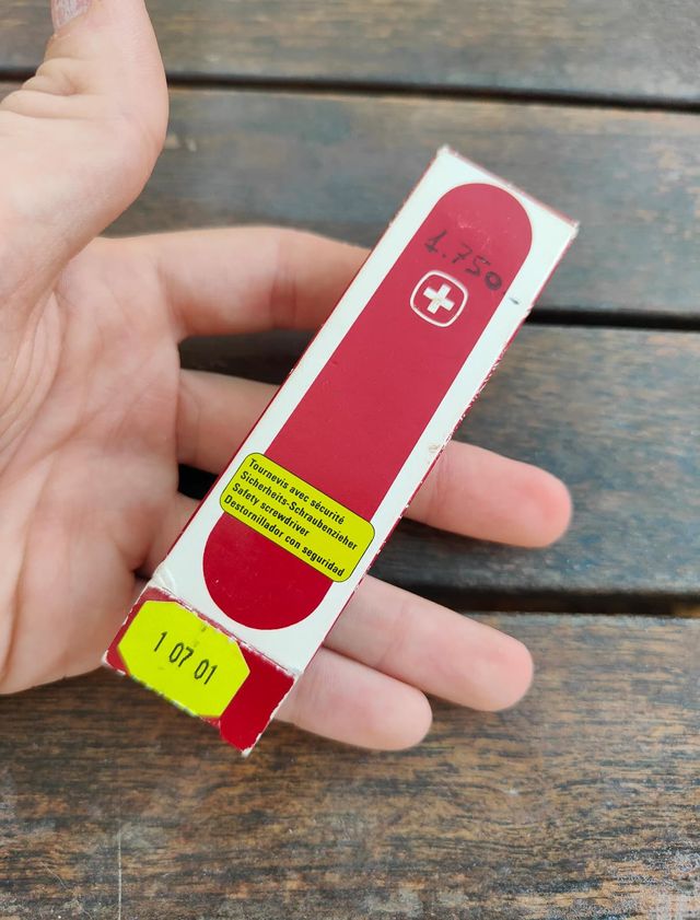 WENGER CLASSIC (CON CAJA).