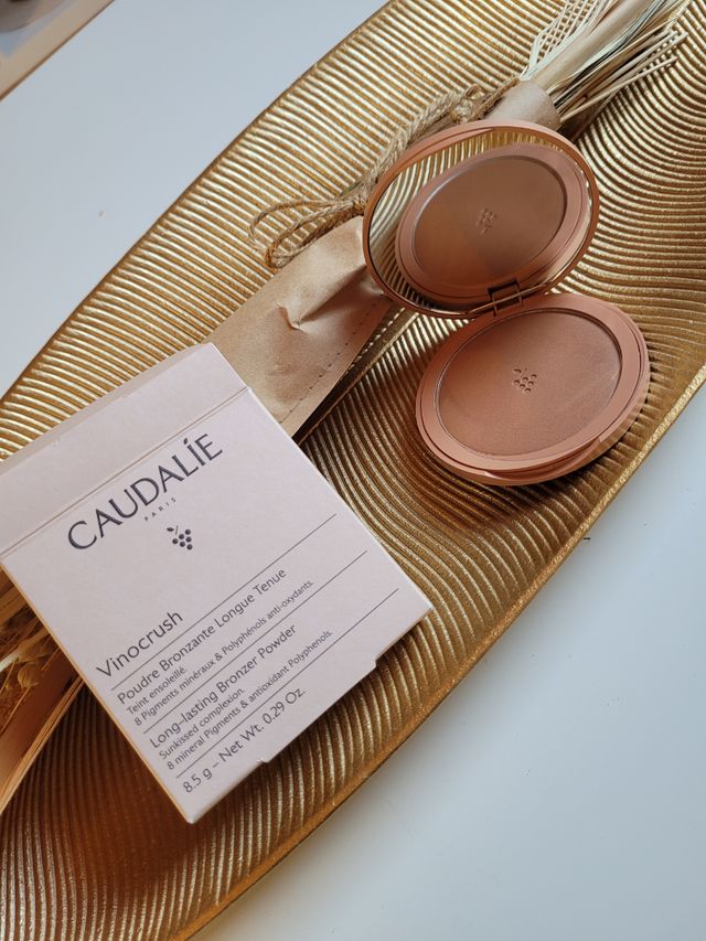 Polvo bronceador Caudalie