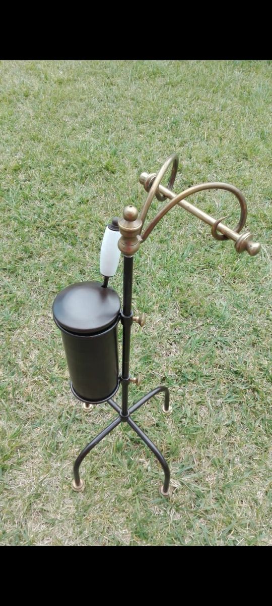 Portarrollos & escobillero baño