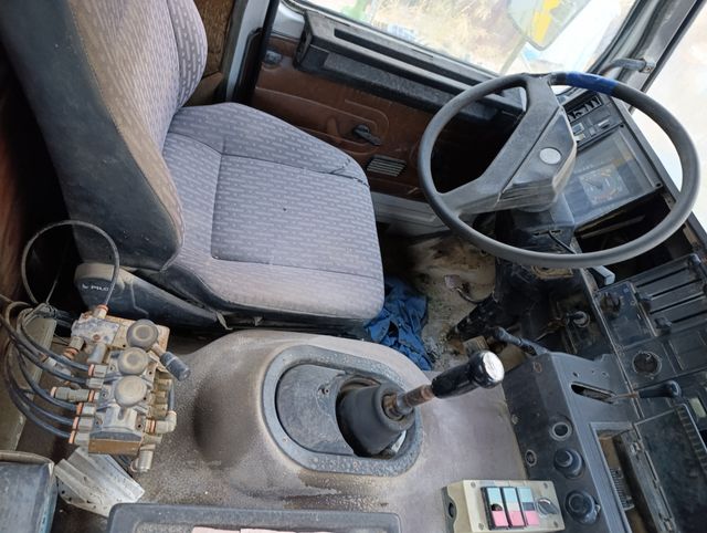 Camión Scania: restauración o piezas