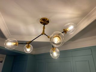 Lámpara Moderna 5 Luces -Dorada