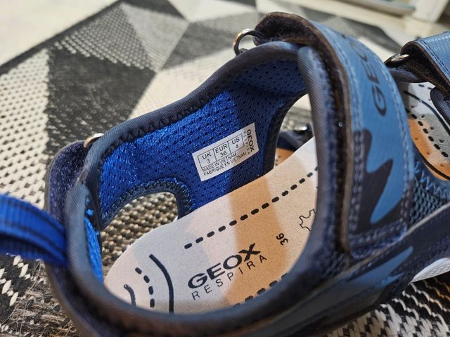 Sandalias Geox niño, talla 36, azul