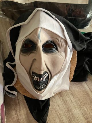 Disfraz Monja Terrorífica Halloween y máscara.