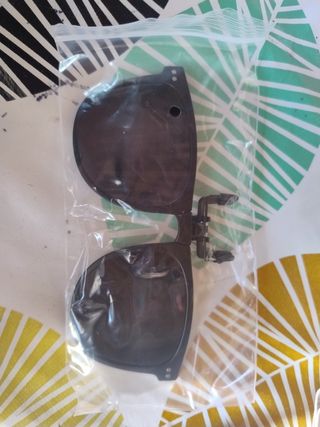 Clip Gafas Sol Universal - Negro