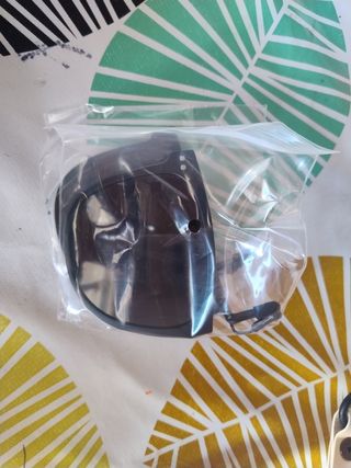 Clip Gafas Sol Universal - Negro